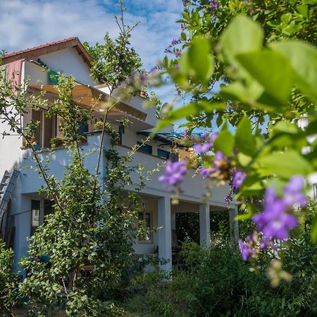 Ecer Pansiyon Kusadasi Exterior foto
