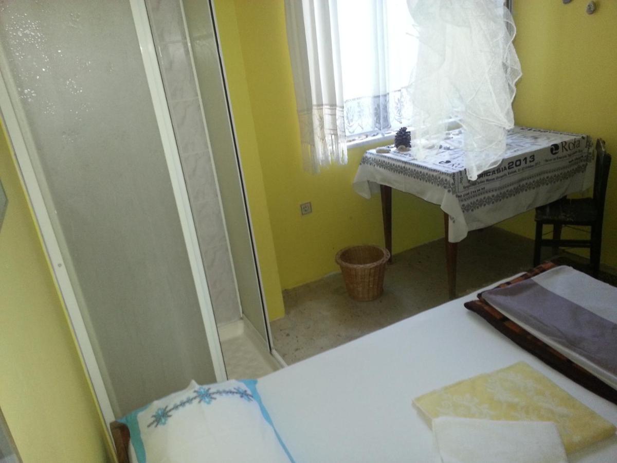 Ecer Pansiyon Kusadasi Exterior foto