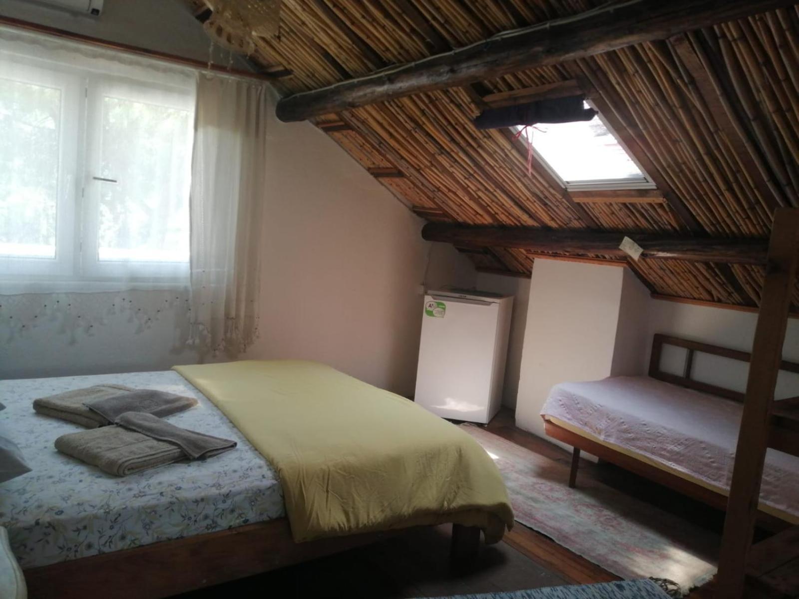 Ecer Pansiyon Kusadasi Exterior foto